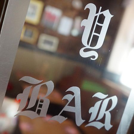 ホテル Kings Head Capel Hendre エクステリア 写真
